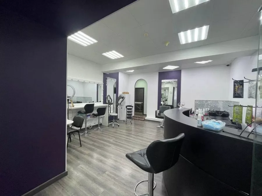 Салон красоты Black Diamond в Владивостоке: Солярий, Массажный салон, Парикмахерская, Ногтевой сервис, Косметолог,