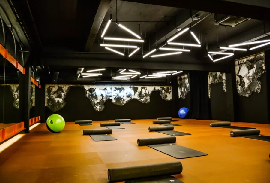 Тренажерный зал Re-Gym в Владивостоке: Бар, Тренажёры, TRX тренировки, Хаммам, Солярий, Сауна, Кроссфит,