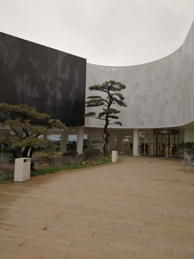 Музей Luo Hong Art Museum в Пекине: Музей, Выставка,