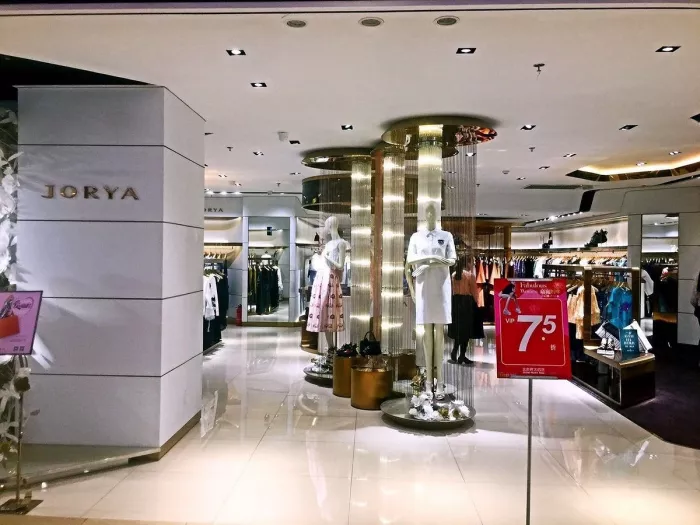 Торговый центр,,GrandPacificMall''  в  Пекине