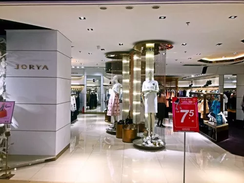 Торговый центр,,GrandPacificMall'' в Пекине