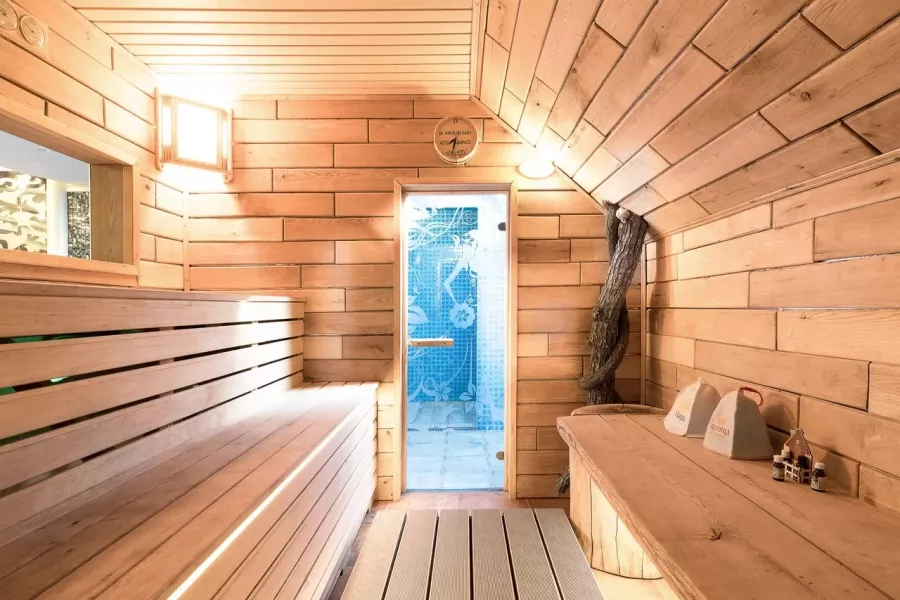 VIP Сауна & SPA Эмират в Владивостоке: Легкий пар, Бассейн, Джакузи, Бильярд, Массаж, Комната отдыха,