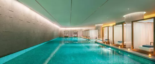 Тренажёрный зал в отеле The BVLGARI SPA в Пекине