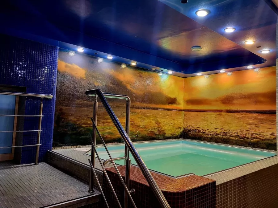 Сауна Aqua в Владивостоке: Комнаты отдыха, Бильярд, Легкий пар, Бассейн,