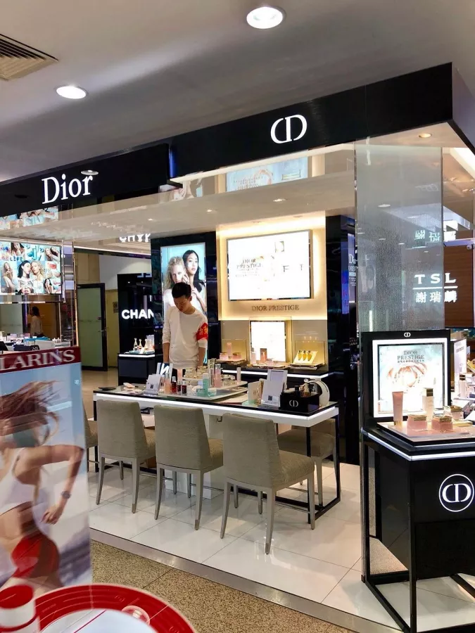 Торговый центр Modern Plaza(Zhongguancun) в Пекине: Магазины, Кафе,