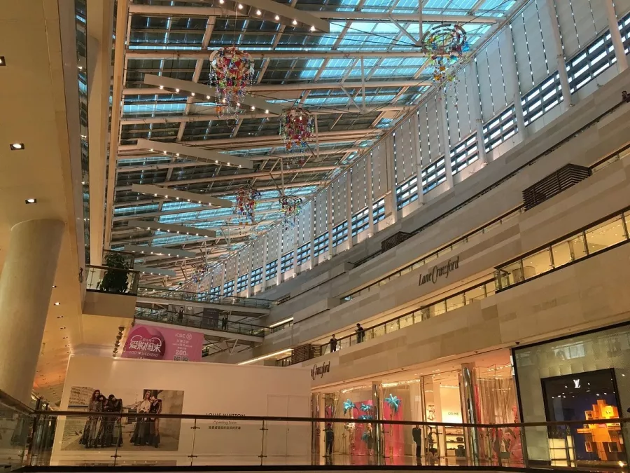 Торговый центр,,Seasons Place'' в Пекине: Шоппинг, Кафе,