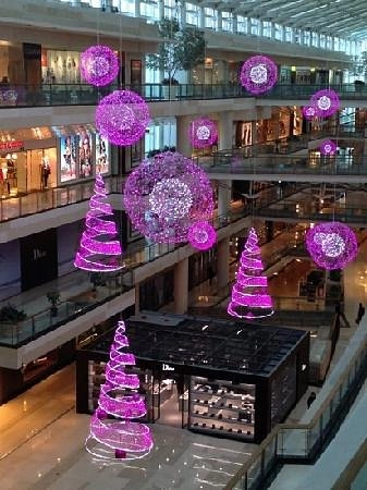 Торговый центр,,Seasons Place'' в Пекине: Шоппинг, Кафе,