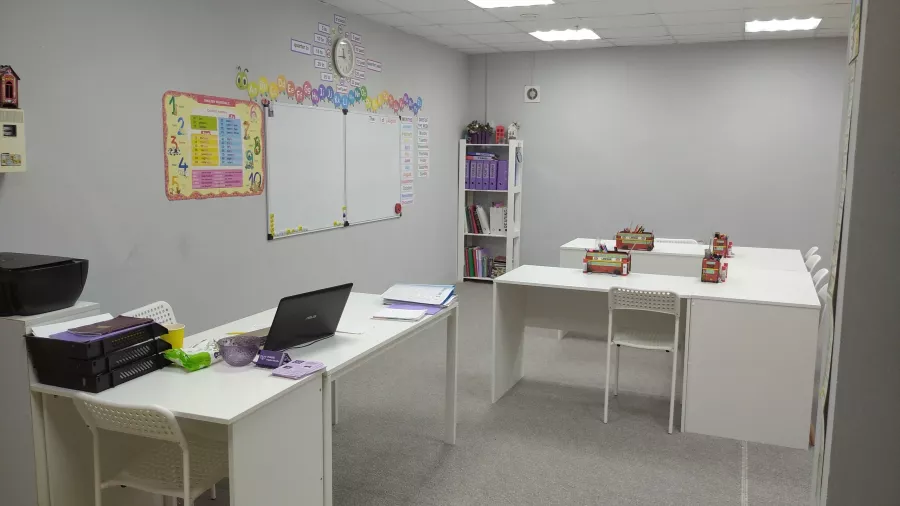 Языковые курсы MAGIC ENGLISH STUDIO в Ейске: Английский язык, Для детей, Для взрослых, Игровая форма, Летний английский лагерь,