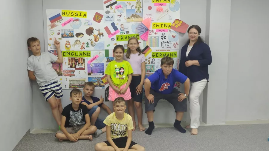 Языковые курсы MAGIC ENGLISH STUDIO в Ейске: Английский язык, Для детей, Для взрослых, Игровая форма, Летний английский лагерь,