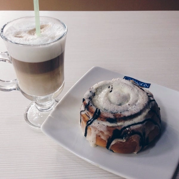 Кофейня Cinnabon в Владивостоке: Кофейня, Кофе,