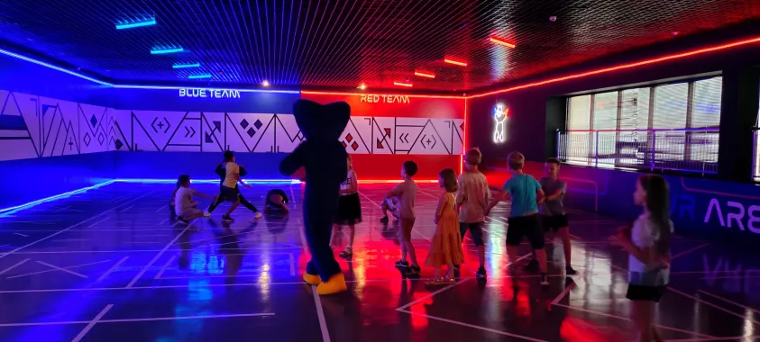 Игровой клуб "VR Arena"