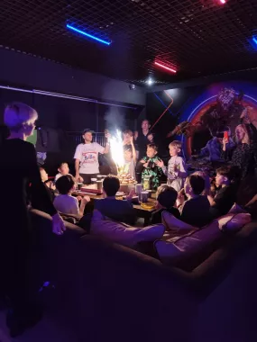 Игровой клуб "VR Arena"