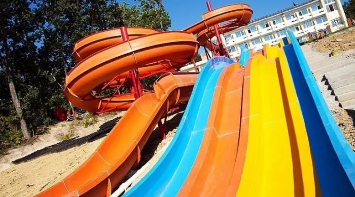 Аквапарк "Лесная поляна"