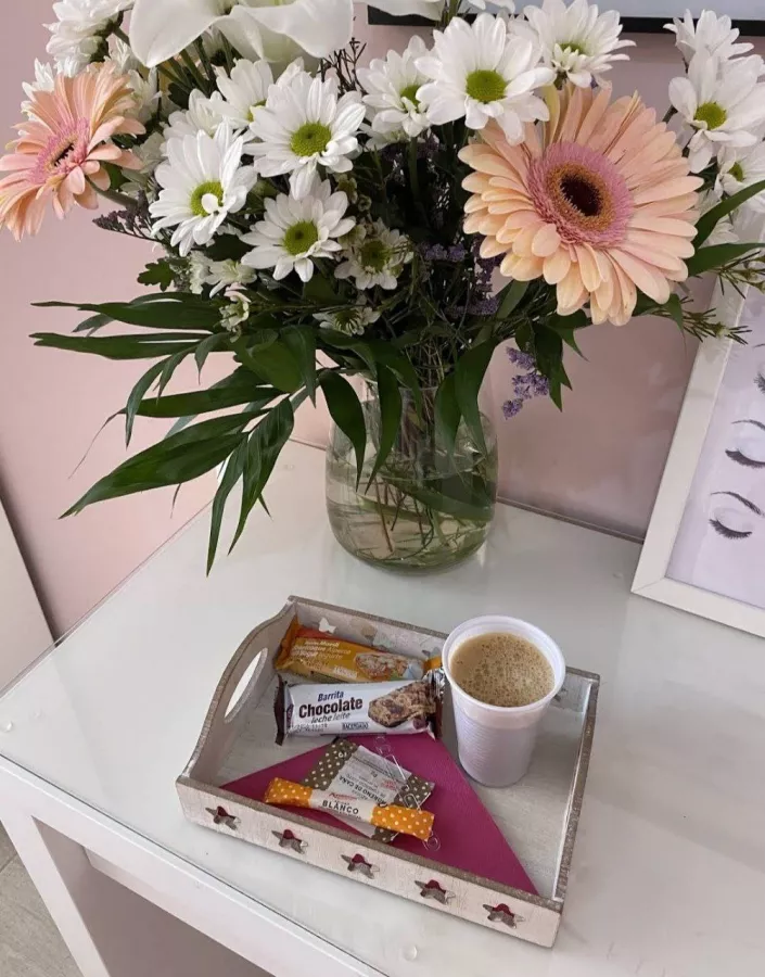 Салок красоты Good Look Extensiones de pestañas y micropigmentacion в Валенсии: Салон красоты, Волосы, Парикмахер, Красота,