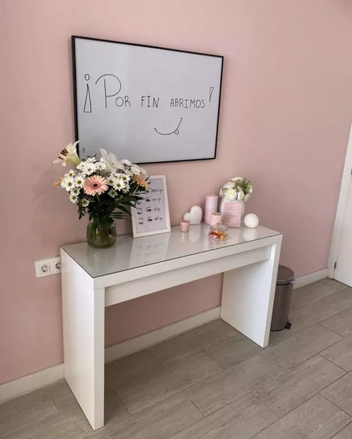 Салок красоты Good Look Extensiones de pestañas y micropigmentacion в Валенсии: Салон красоты, Волосы, Парикмахер, Красота,