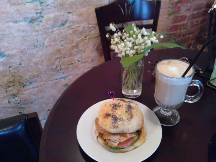  Кофейня “Con Tempo”