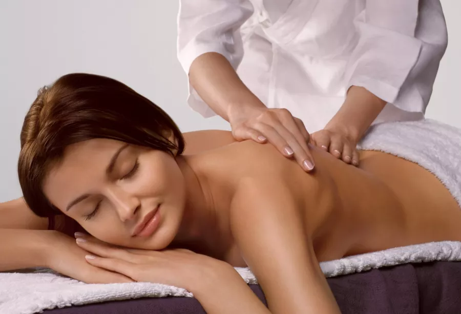 Массажный кабинет DM Massage в Ейске: Массаж,