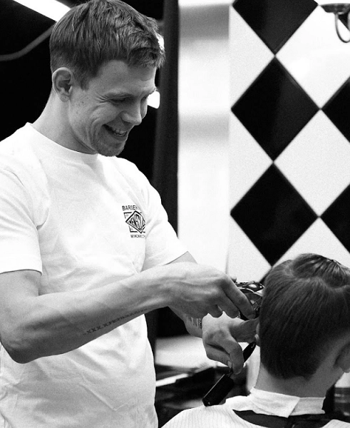 Barbershop MEN'S CLUB в Нижнем Новгороде: барбер, нижний новгород, борода, усы, стиль, мужской клуб, Стрижка, салон,