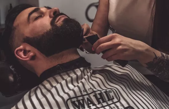 BREELY BARBERSHOP.