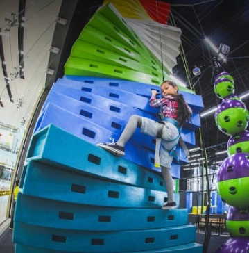 Батутный парк "KANGO"