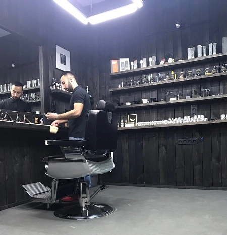 FIRM Barbershop в Ереване: барбершоп, борода, усы, стиль, парикмахерская, мужской клуб, Волосы, Стрижка,