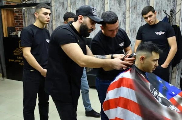 Barbershop by Arsen Gevorgyan в Ереване: барбершоп, борода, усы, стиль, парикмахерская, мужской клуб, ереван, Волосы, Стрижка,