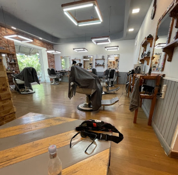 Dude's Barbershop в Ереване: барбершоп, борода, усы, стиль, парикмахерская, мужской клуб, ереван, Стрижка, Волосы,