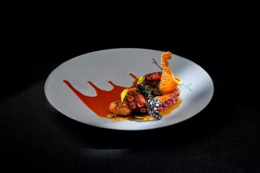 BambooBar в Москва Сити в Москве: Паназиатская кухня, Летняя веранда, Семейное кафе, Детское меню, Караоке, Живая музыка, Доставка еды, Когда скучно,