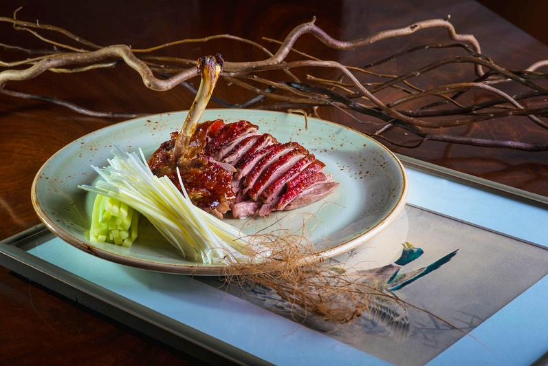 BambooBar в Москва Сити в Москве: Паназиатская кухня, Летняя веранда, Семейное кафе, Детское меню, Караоке, Живая музыка, Доставка еды, Когда скучно,