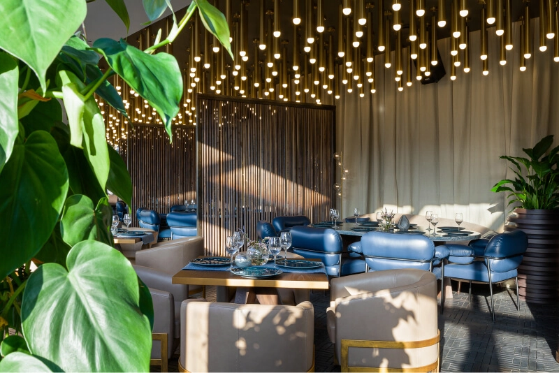 BambooBar в Москва Сити в Москве: Паназиатская кухня, Летняя веранда, Семейное кафе, Детское меню, Караоке, Живая музыка, Доставка еды, Когда скучно,