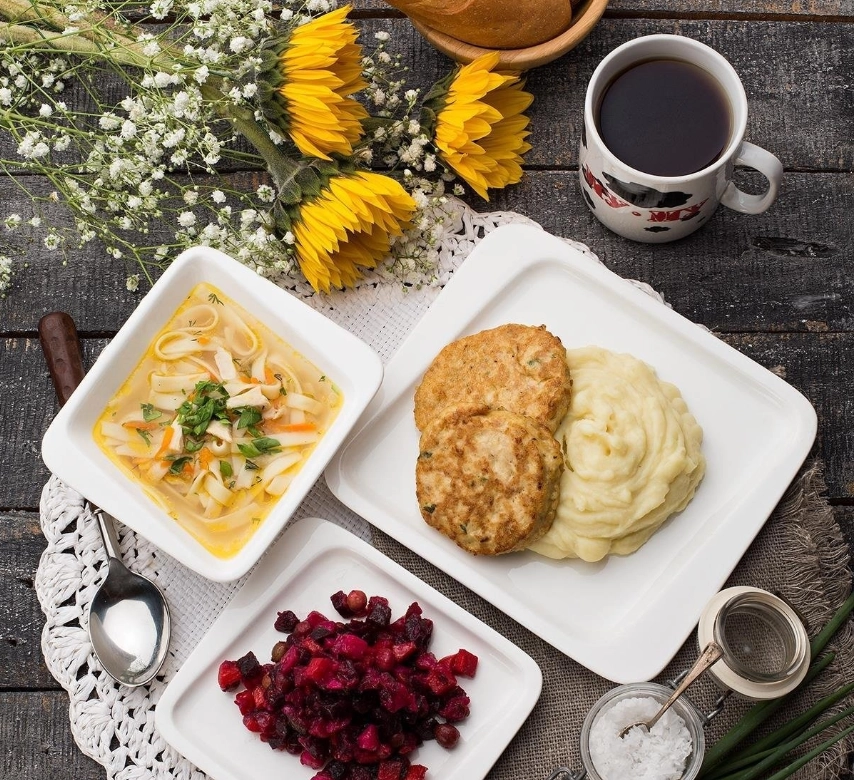 Сеть кафе Му-му в Москве: Ресторан, Кафе, Русская кухня, Заказ навынос, Бизнес-ланч,