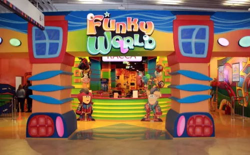 Семейный развлекательный парк Funky World в Видном