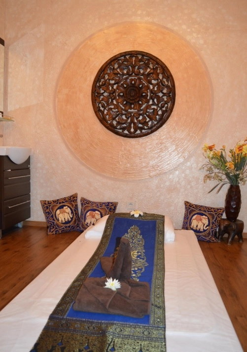 Сеть тайских SPA салонов Thai-SPA 7 красок в Москве: Массаж, Балийский массаж, Тайский массаж,