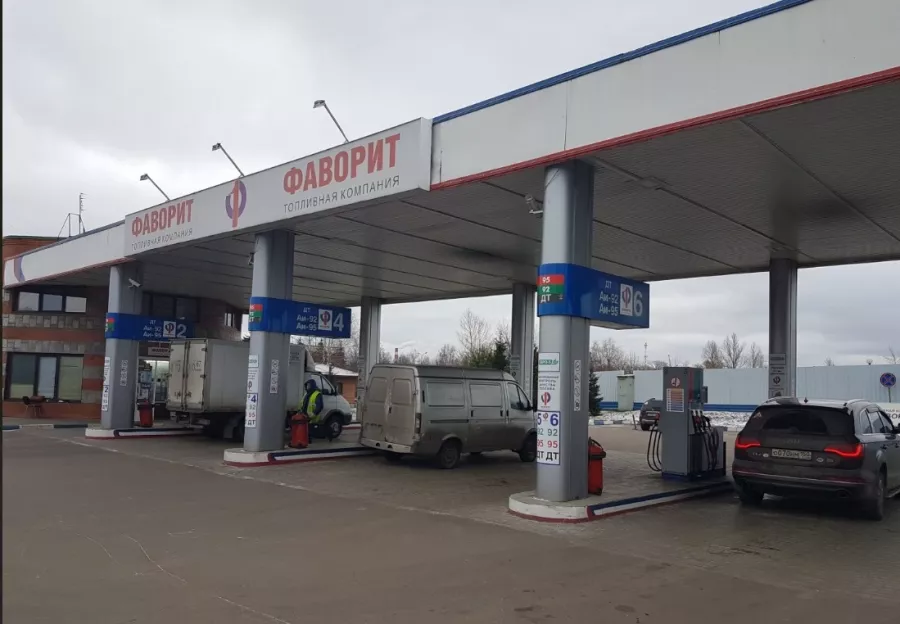 Топливная компания ФАВОРИТ в Москве: Заправочная станция АЗС и АГЗС, Подкачка колёс, Магазин, Кафе, Кофе с собой,