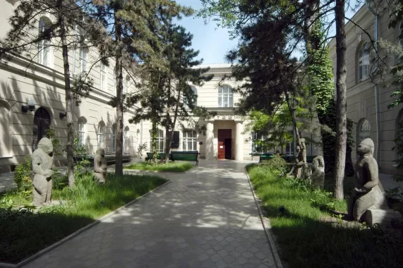 "Ростовский областной музей краеведения"