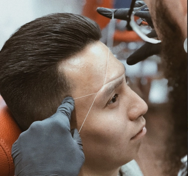 Мужская парикмахерская 5/8 в Москве: Парикмахер, Волосы, Стрижка, Бритье, Маникюр, Брови, Красота,