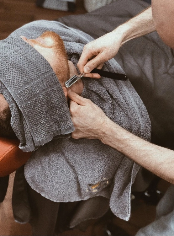 Мужская парикмахерская 5/8 в Москве: Парикмахер, Волосы, Стрижка, Бритье, Маникюр, Брови, Красота,