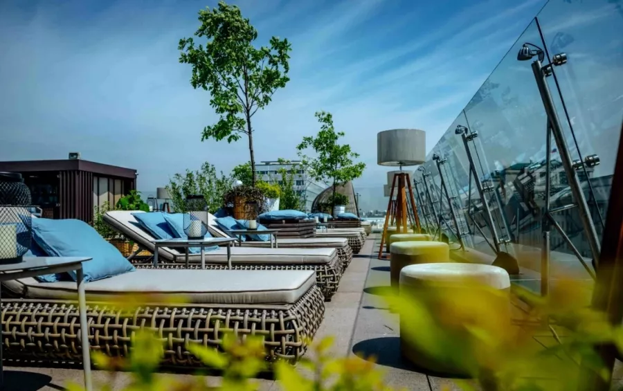 Гостиница 5* The Carlton, Moscow в Москве: Отель, Гостиница, Ресторан, Терраса, Бар, СПА,