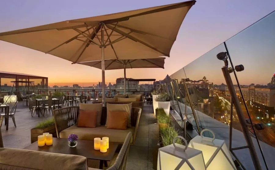 Гостиница 5* The Carlton, Moscow в Москве: Отель, Гостиница, Ресторан, Терраса, Бар, СПА,