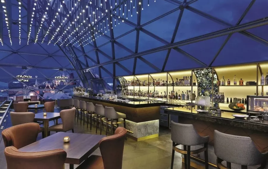 Гостиница 5* The Carlton, Moscow в Москве: Отель, Гостиница, Ресторан, Терраса, Бар, СПА,