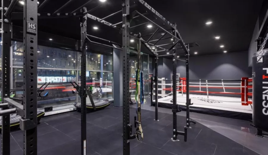 Фитнес центр Crocus Fitness в Москве: Аэробика, Боевые искусства, Йога, Кроссфит, Пилатес, Бассейн, Стретчинг, Les Mills Barre, Тренажёры, Банный комплекс, Массаж, Зона релаксации , Танцевальная программа, Сайкл, Хаммам, Бокс,