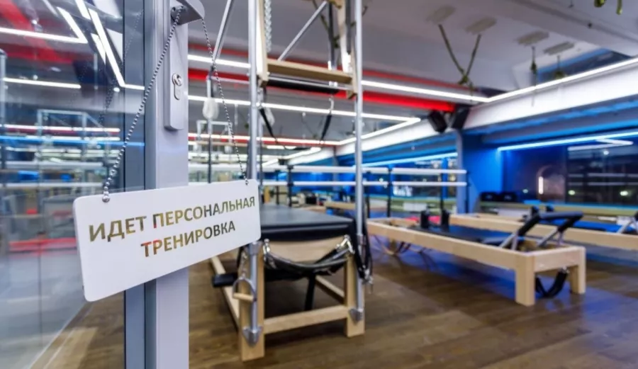 Фитнес центр Crocus Fitness в Москве: Аэробика, Боевые искусства, Йога, Кроссфит, Пилатес, Бассейн, Стретчинг, Les Mills Barre, Тренажёры, Банный комплекс, Массаж, Зона релаксации , Танцевальная программа, Сайкл, Хаммам, Бокс,