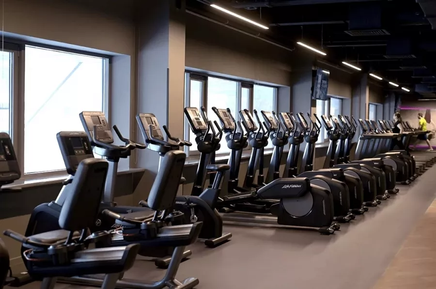 Фитнес-клуб Fitnation в Москве: Бодифлекс, Йога, Пилатес, Сайкл, Шейпинг, Hot iron, TRX тренировки, Тренажёры, Батут, Body relax, Step Fit, Групповые уроки, Les Mills,