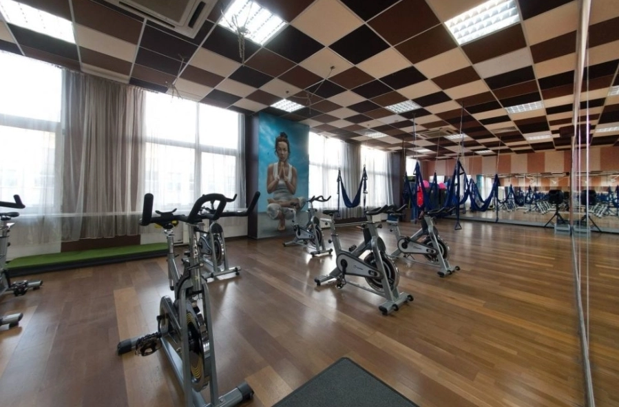 Фитнес-центр Fit остров в Москве: Аквааэробика, Аэробика, Боевые искусства, Бодифлекс, Бассейн, Бассейн для детей, Латина, Стретчинг, Стрип-пластика, Аквабайк, Бокс, Воркаут, Женский бодибилдинг , Кроссфит, Настольный теннис, Детский уголок, Зумба, Детские танцы, Комплексные единоборства,