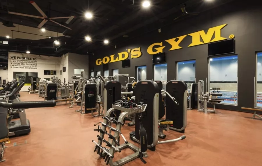 Фитнес-клуб Gold's Gym в Москве: Бассейн, Аквааэробика, Аэробика, Боевые искусства, Детский уголок, Йога, Сайкл, Бокс, Сауна,