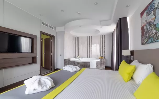 Отель 4* "Арт Москва Войковская".