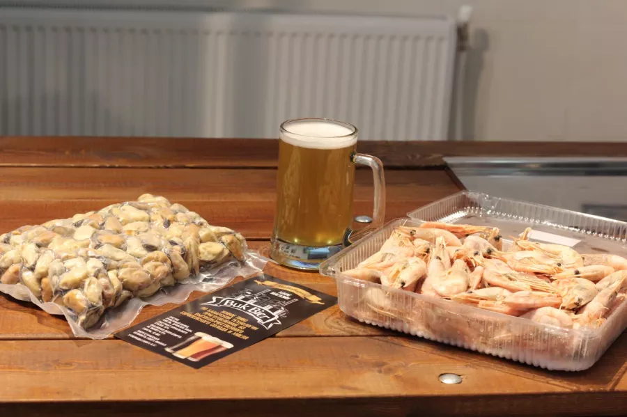 Пивоварня BukBier в Анапе: Пивоварня, Крафтовое Пиво, Немецкое Пиво, Доставка Пива, Закуски к Пиву, Мясные блюда, Разливное Пиво,
