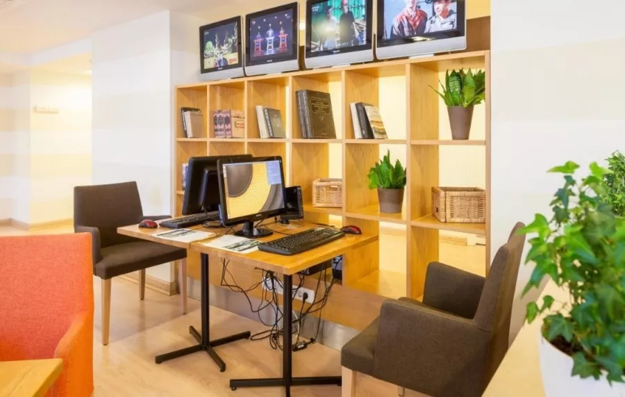 Гостиница 4* SunFlower Парк в Москве: Отель, Гостиница, Фитнес, Ресторан, Конференц-зал, Сауна,