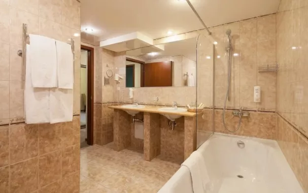 Гостиница 4* "SunFlower Парк".
