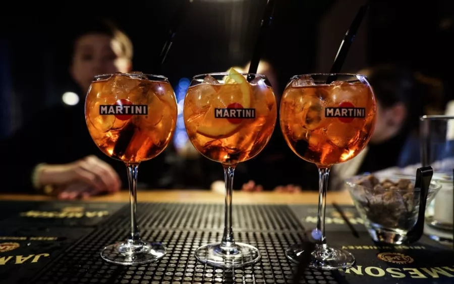 Бар M lounge в Перми: Покушать, Караоке, Чилим,